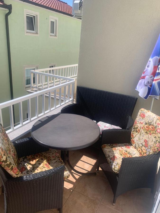 Apartman S & S Makarska Exteriör bild