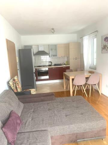 Apartman S & S Makarska Exteriör bild